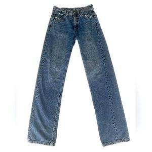 AE Low-Rise Baggy Straight Jean